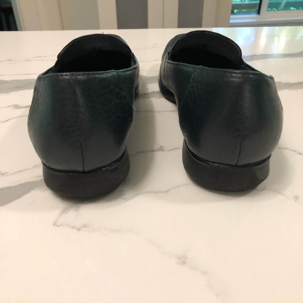 Trotters Jeann Navy Slip On Loafer Flats Size 10M - Picture 4 of 7